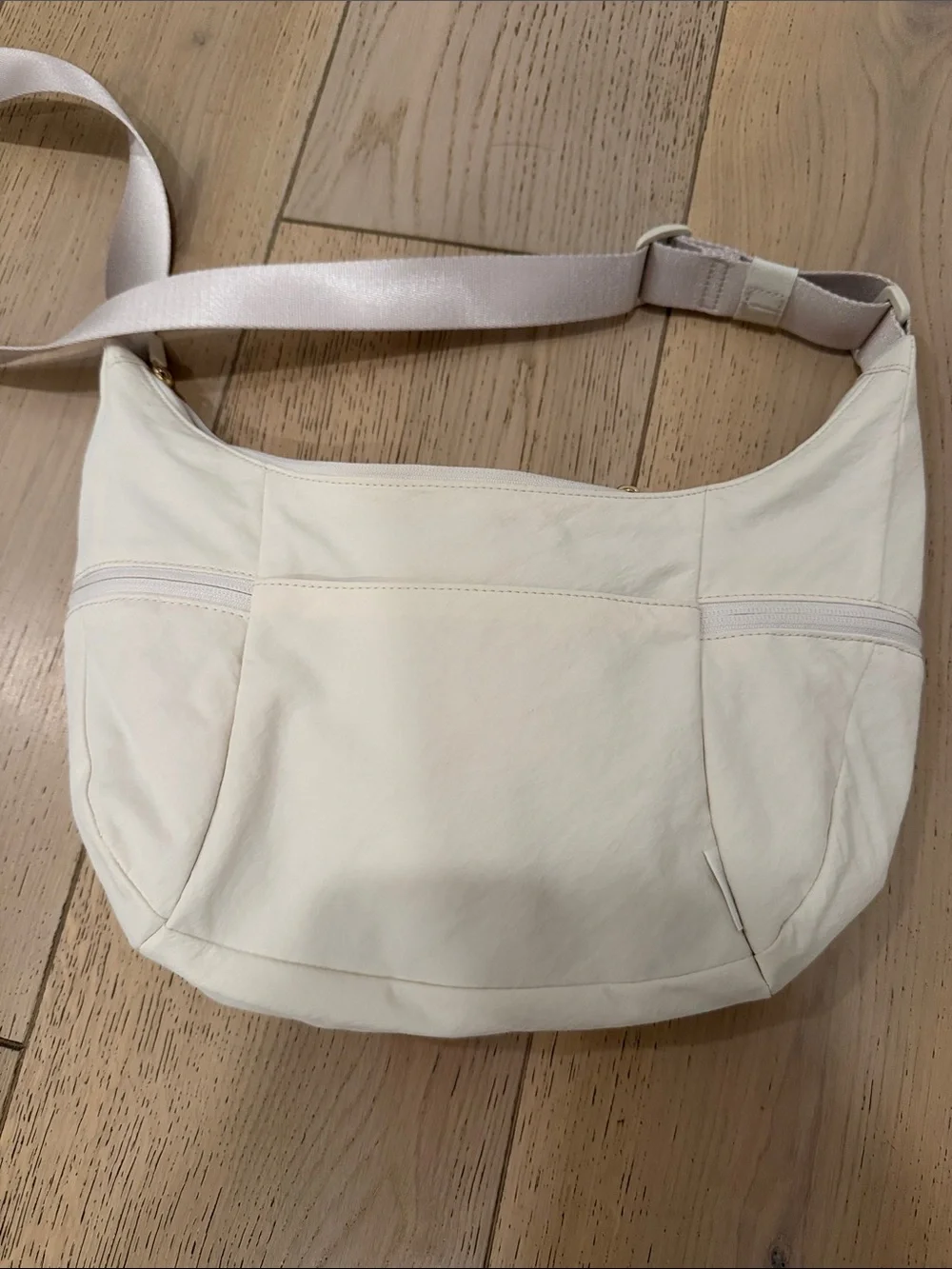 Lululemon Slouchy Sling Bag 6L
